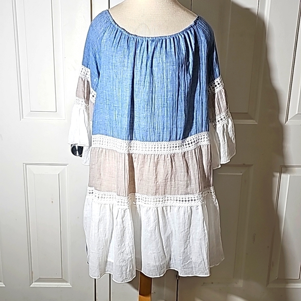 ASNA Boho Tiered Crochet Lace Bell Sleeve Womens Size M Blue‎ Tan White Dress